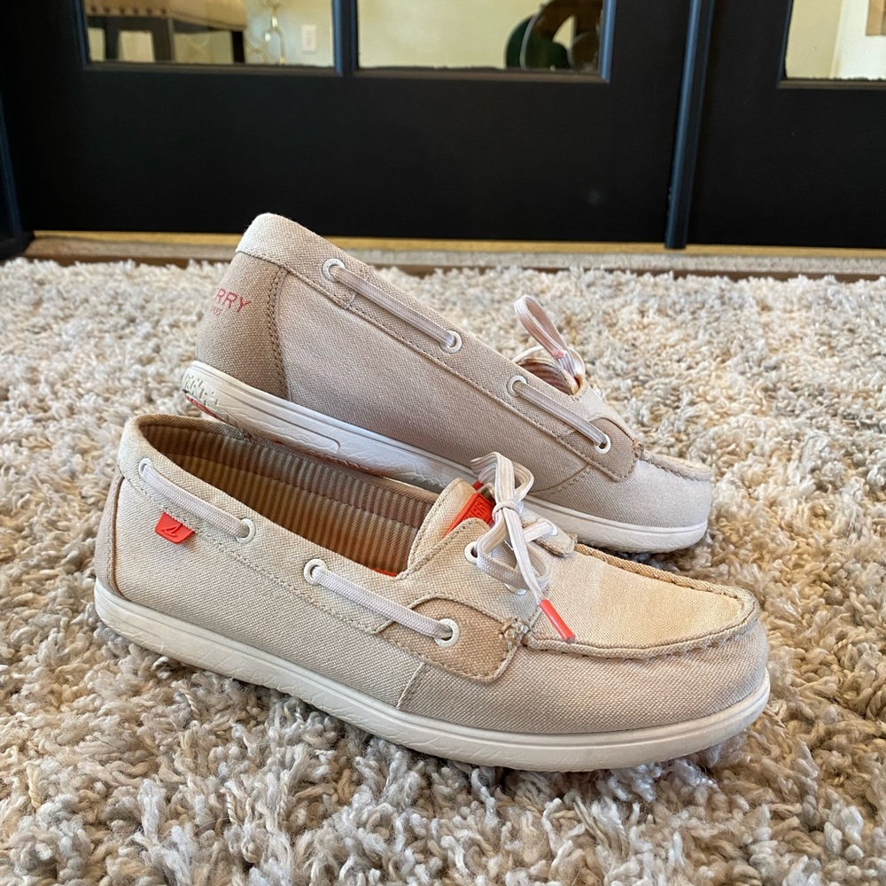 Coral Sperrys